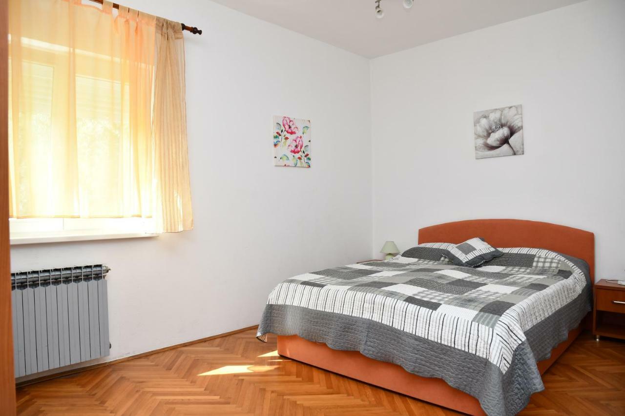 Apartments Josip Rab Town Exterior foto